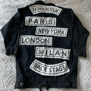 WOMANS FASHION NOVA DENIM JACKET